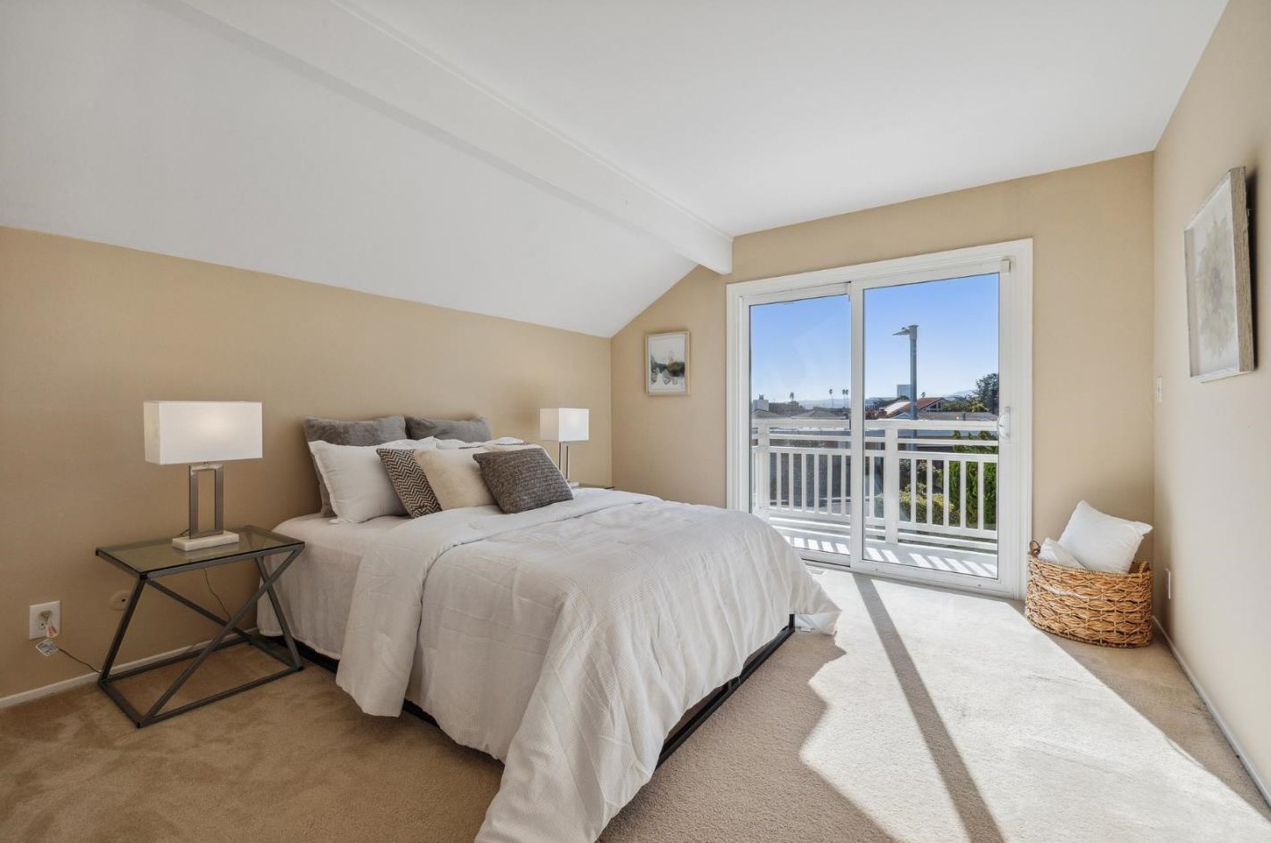 191 Flying Cloud Isle, San Mateo CA  94404-1301 exterior