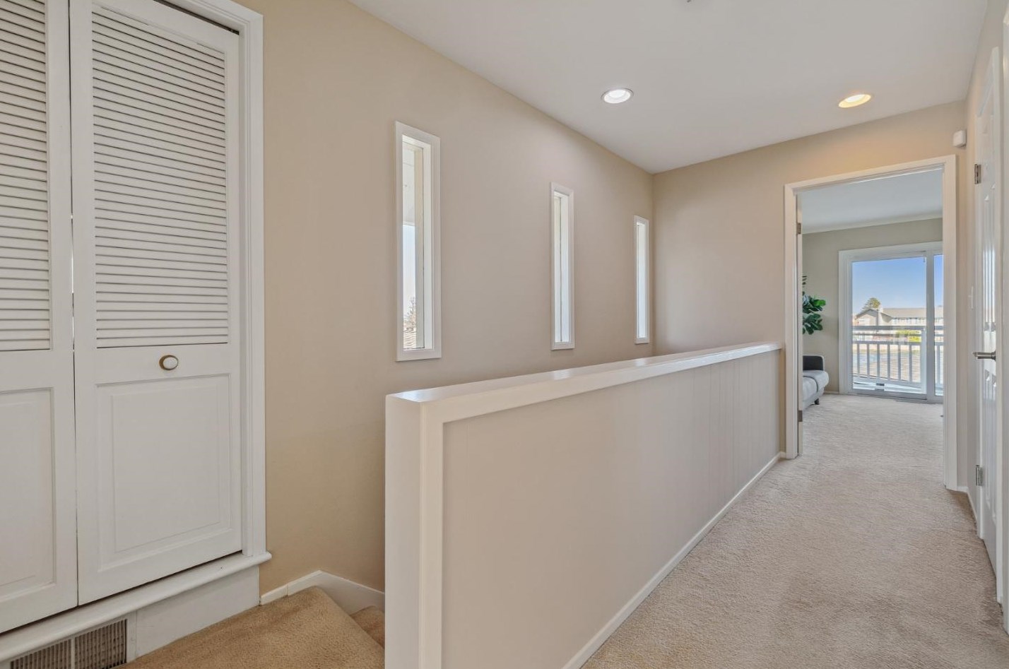 191 Flying Cloud Isle, San Mateo CA  94404-1301 exterior