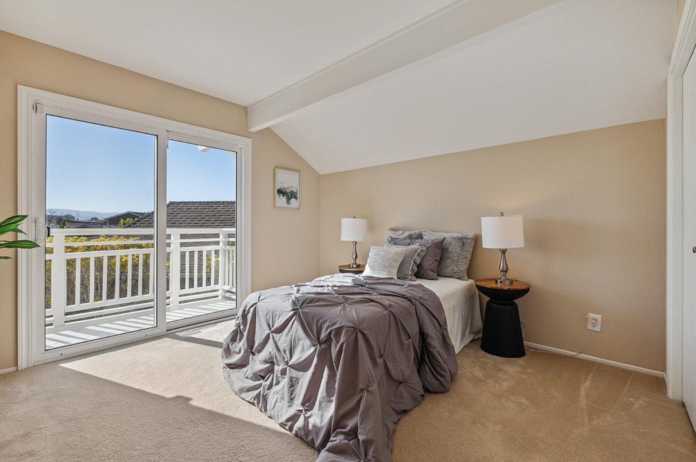 191 Flying Cloud Isle, San Mateo CA  94404-1301 exterior