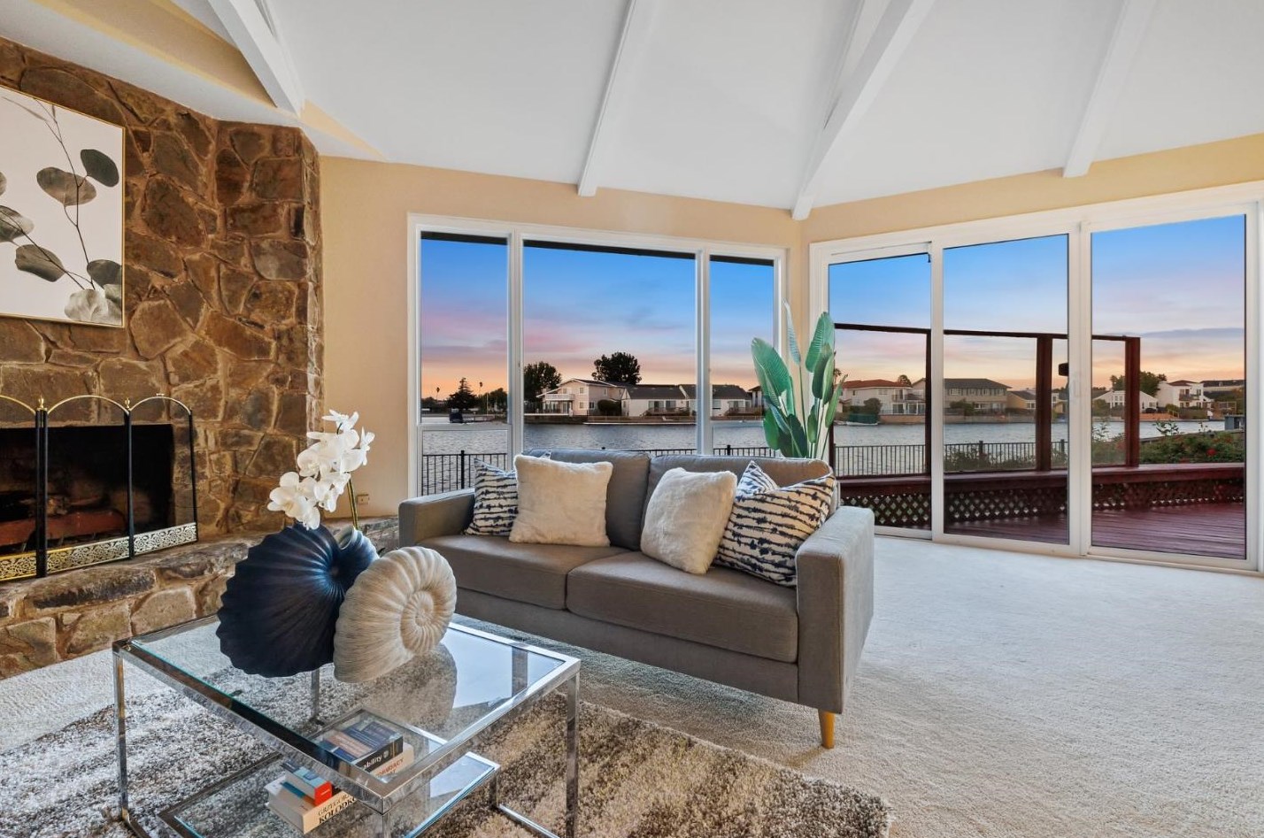 191 Flying Cloud Isle, San Mateo CA  94404-1301 exterior