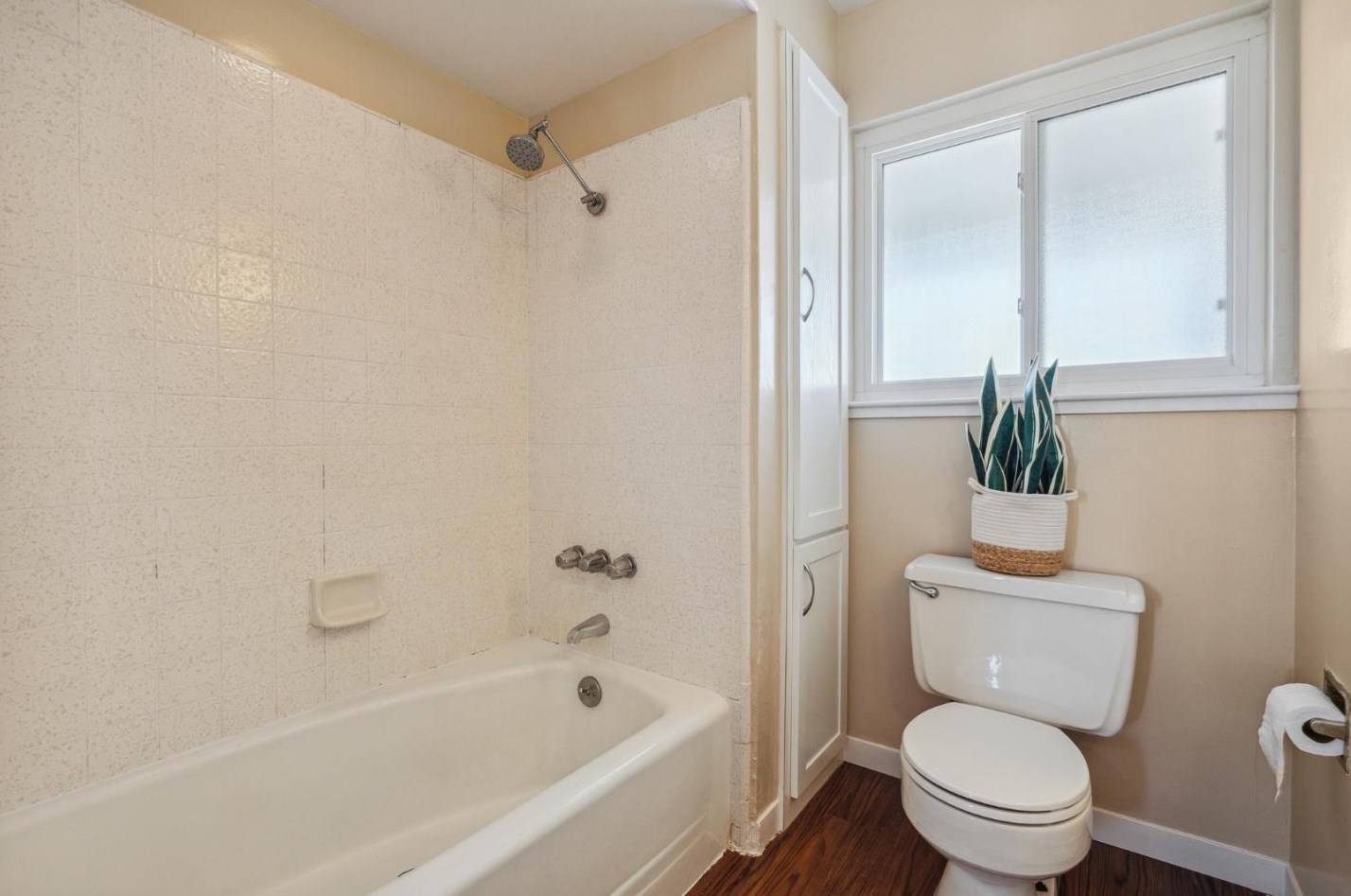 191 Flying Cloud Isle, San Mateo CA  94404-1301 exterior