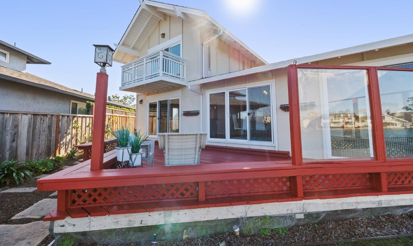 191 Flying Cloud Isle, San Mateo CA  94404-1301 exterior