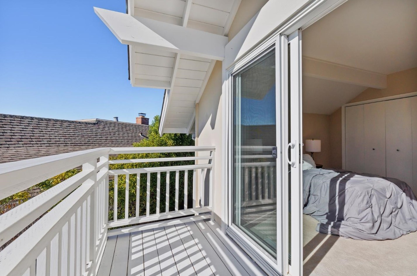 191 Flying Cloud Isle, San Mateo CA  94404-1301 exterior
