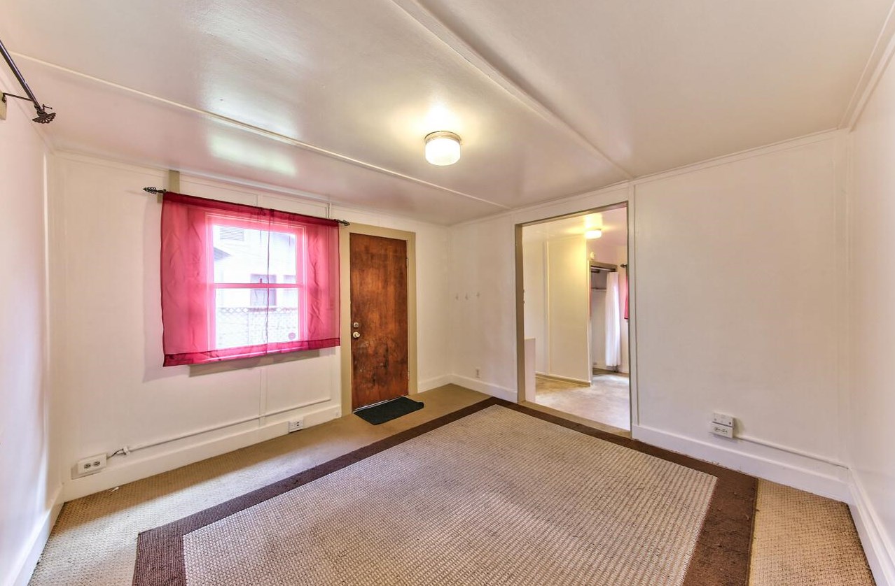 843 Lomita St, Monterey CA  93940-4461 exterior