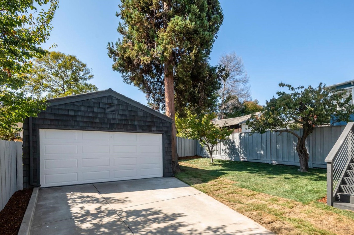 427 Highland Ave, San Mateo CA  94401-2415 exterior