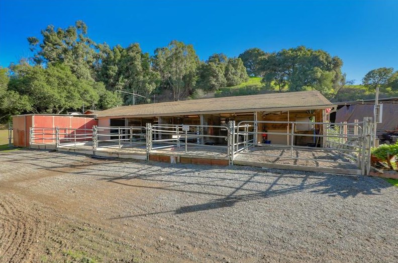 5487 Cribari Grn, San Jose CA  95135-1321 exterior