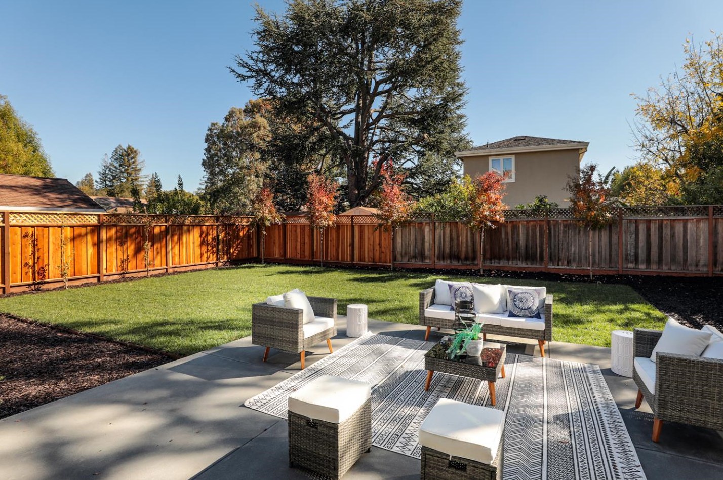 2021 Camino Al Lago, Menlo Park CA  94027-5939 exterior