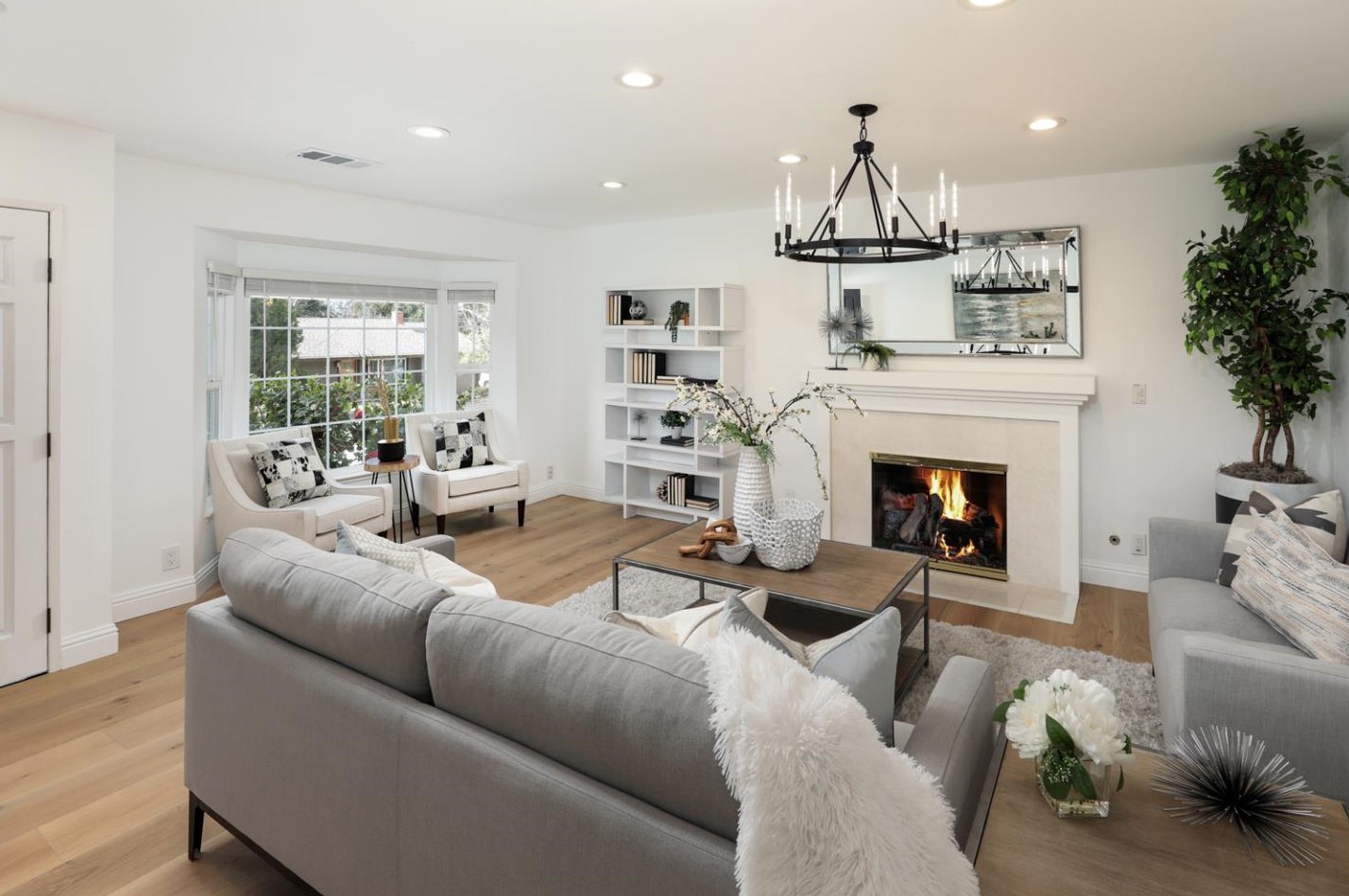 16384 Peacock Ln, Los Gatos CA  95032-4721 exterior