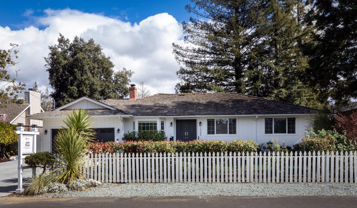 16384 Peacock Ln, Los Gatos CA  95032-4721 exterior
