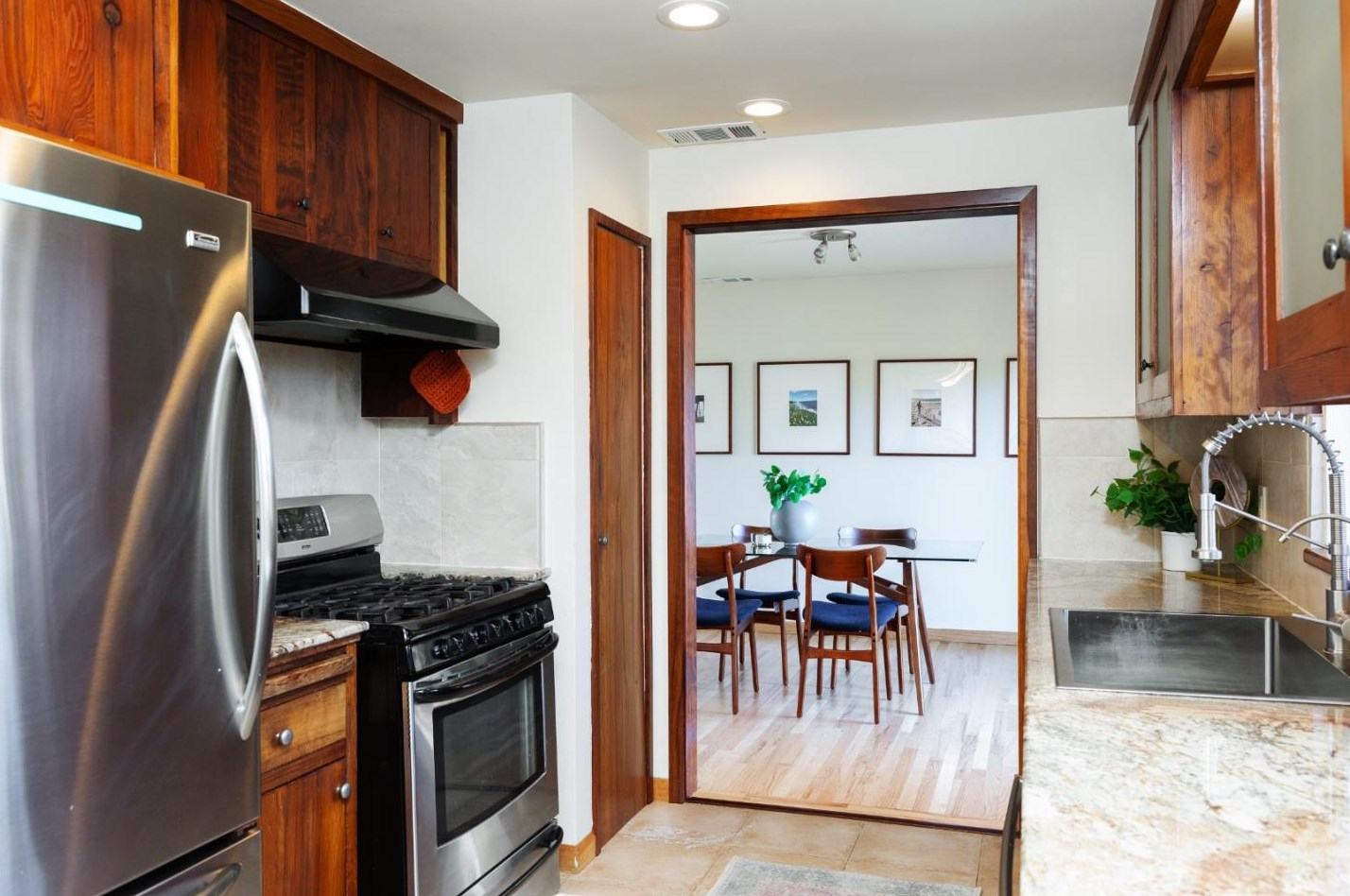 1168 Harrison St, Monterey CA  93940-2120 exterior