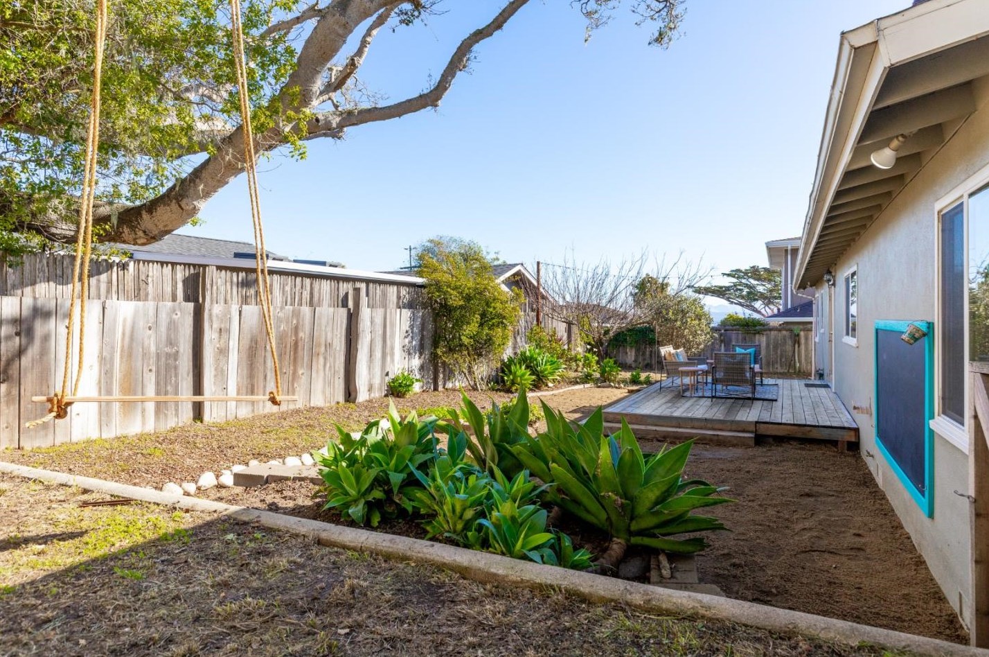 1168 Harrison St, Monterey CA  93940-2120 exterior