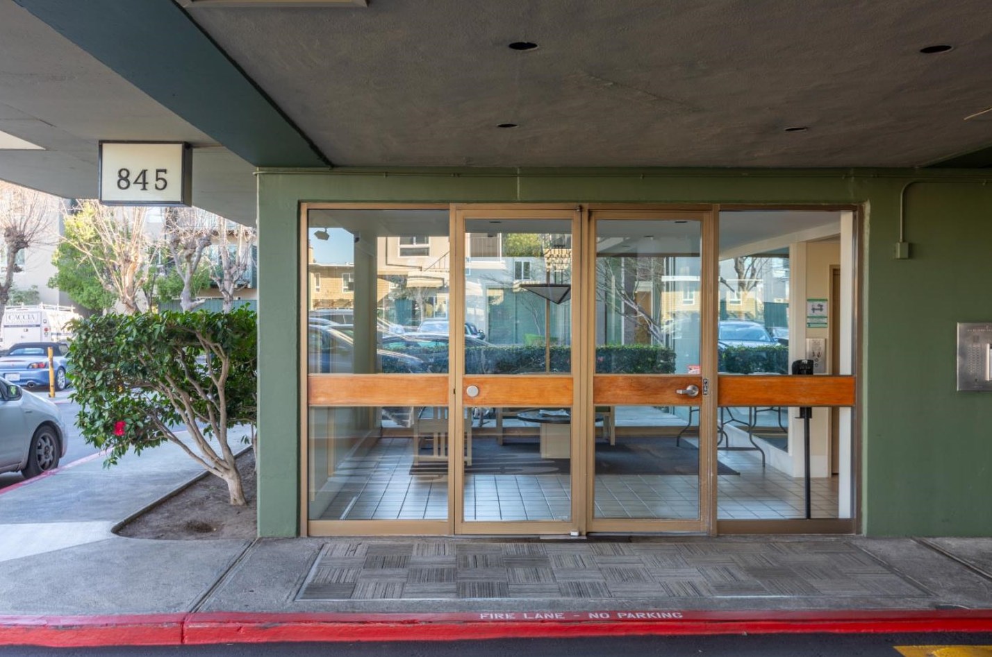 845 Humboldt St, San Mateo CA  94401-1477 exterior