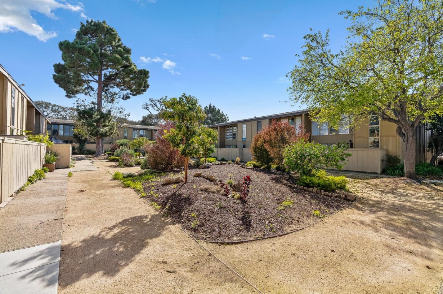 451 Dela Vina Ave, Monterey CA  93940-3966 exterior
