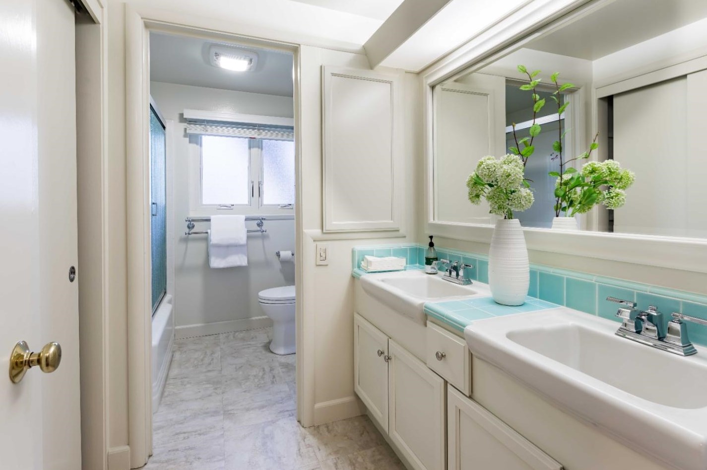 2327 Olympic Ave, Menlo Park CA  94025-6733 exterior