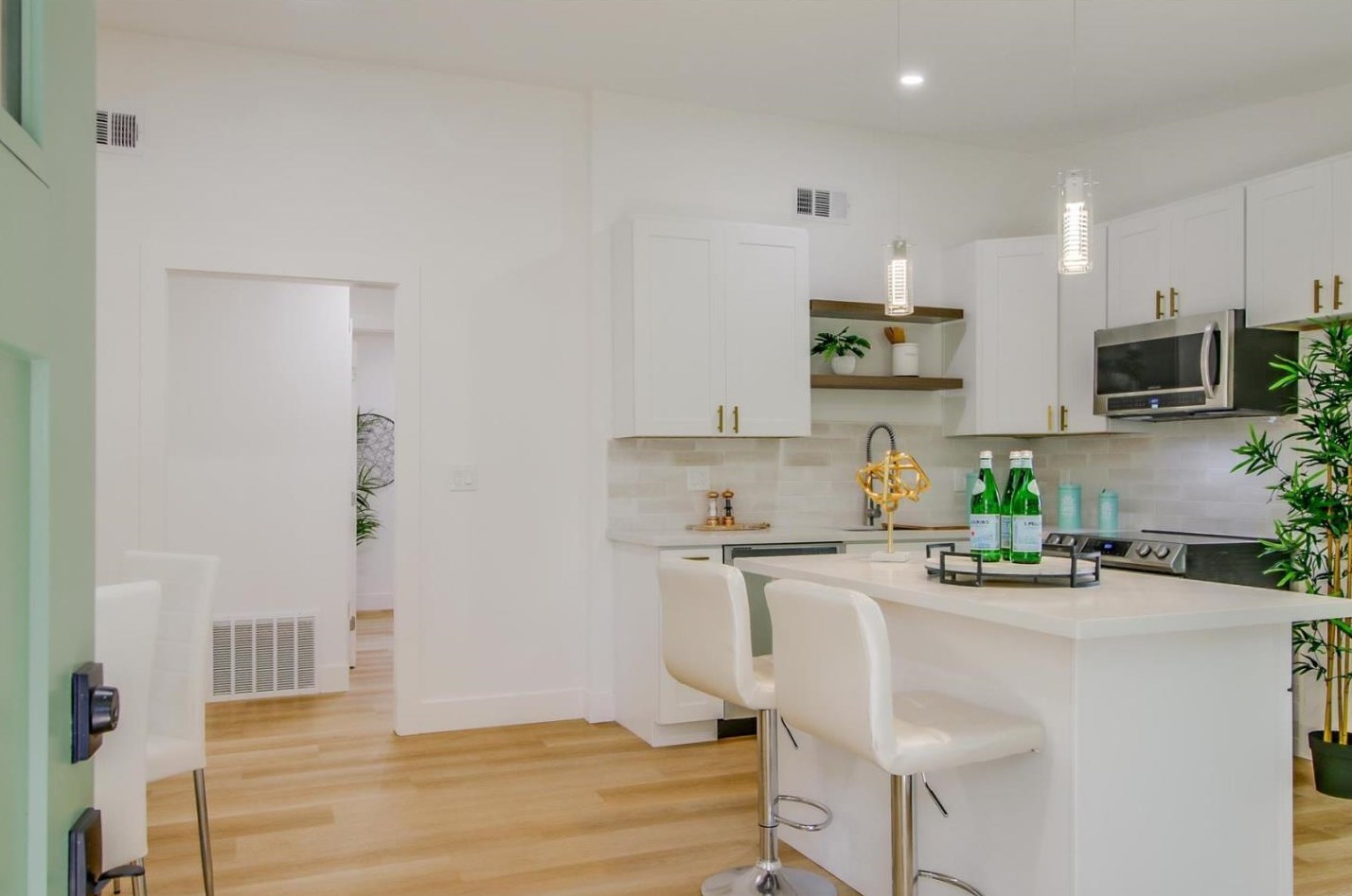 514 Mayellen Ave, San Jose CA  95126-3313 exterior