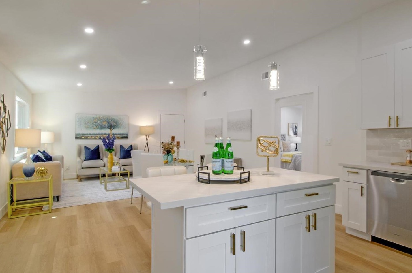 514 Mayellen Ave, San Jose CA  95126-3313 exterior