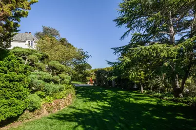 3085 Ralston Ave, Hillsborough, CA 94010 - Photo 23