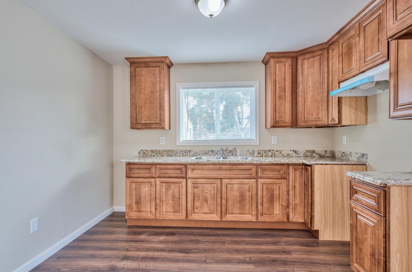 1126 Pacific Ave, Salinas CA  93905-1114 exterior