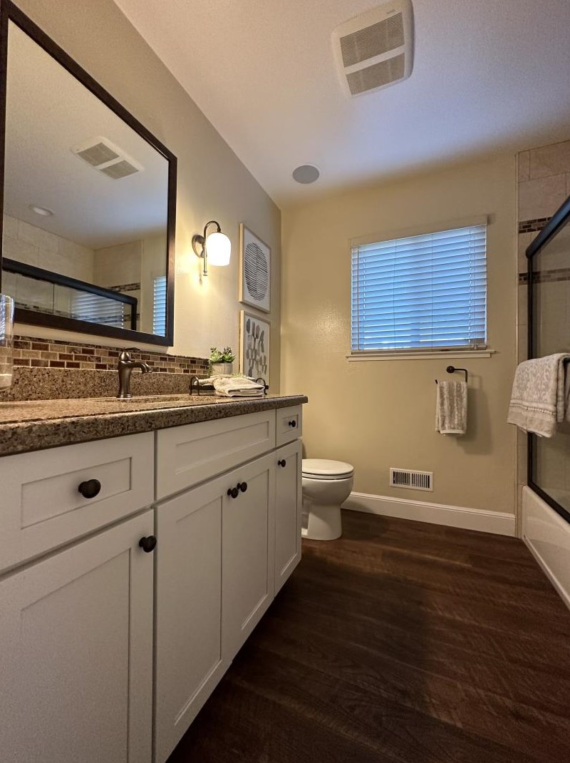2073 La Orinda Pl, Concord CA  94518-3019 exterior