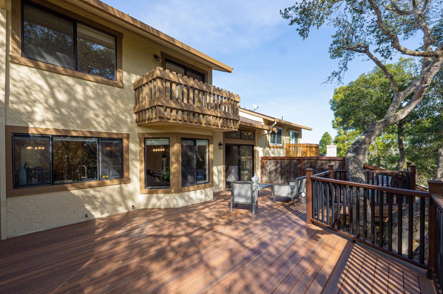 1661 Toyon Ct, San Mateo CA  94403-3957 exterior