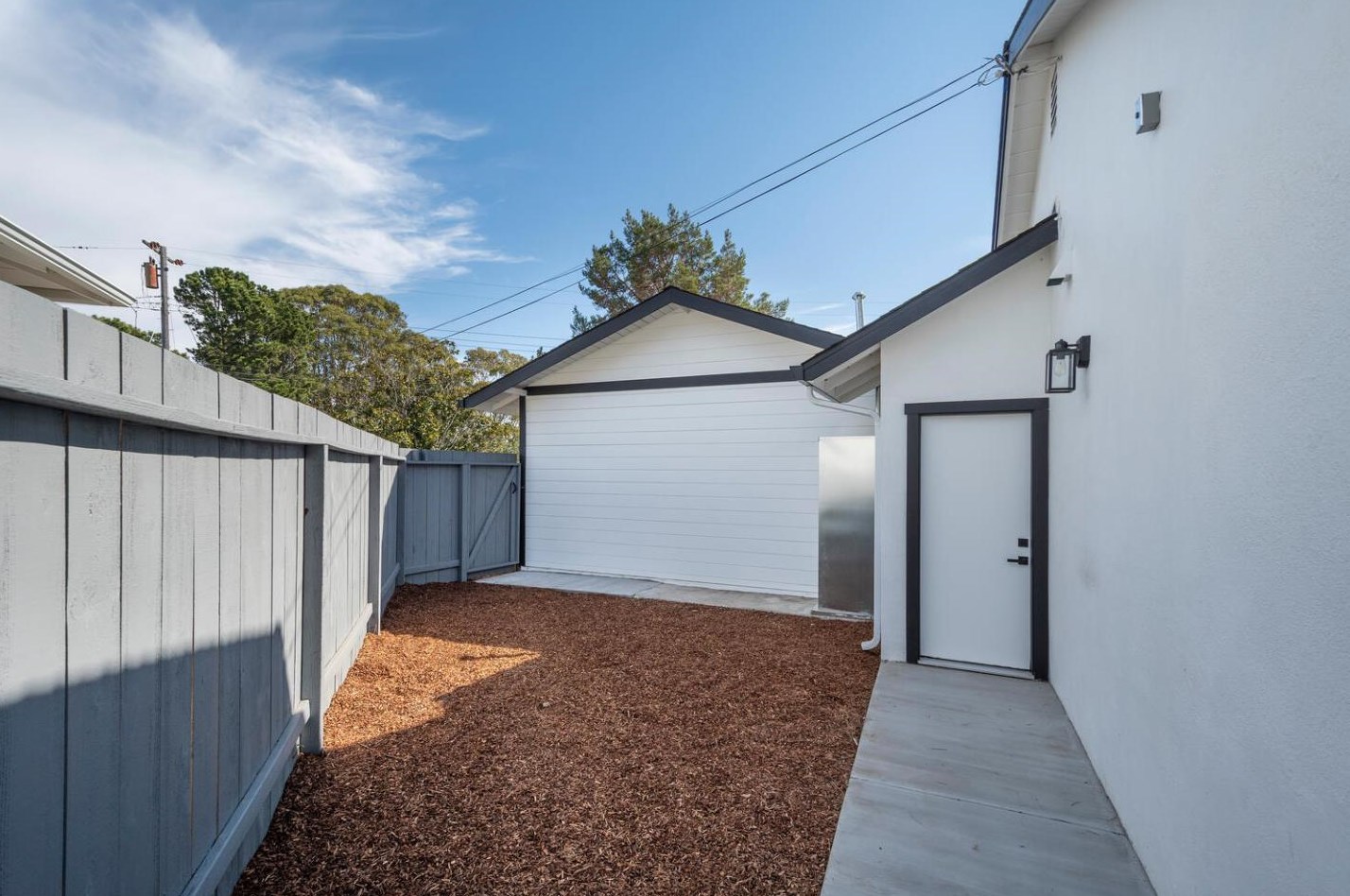 1876 Randall Rd, San Mateo CA  94402-3727 exterior