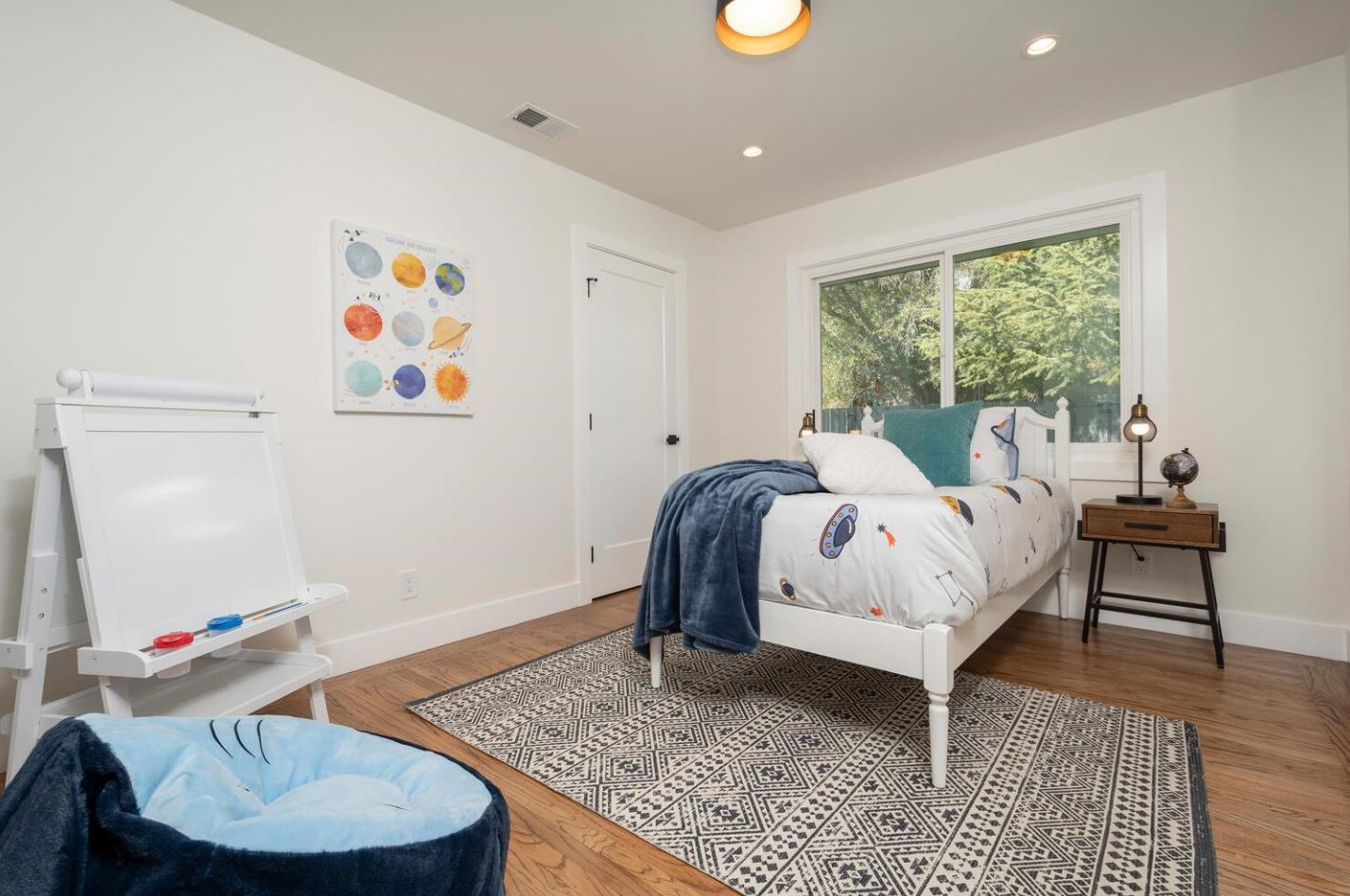 1876 Randall Rd, San Mateo CA  94402-3727 exterior