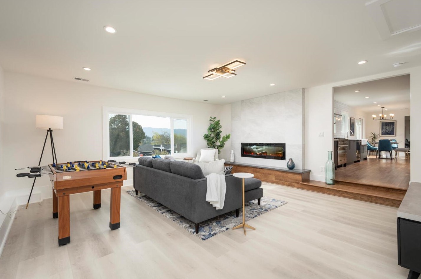 1876 Randall Rd, San Mateo CA  94402-3727 exterior