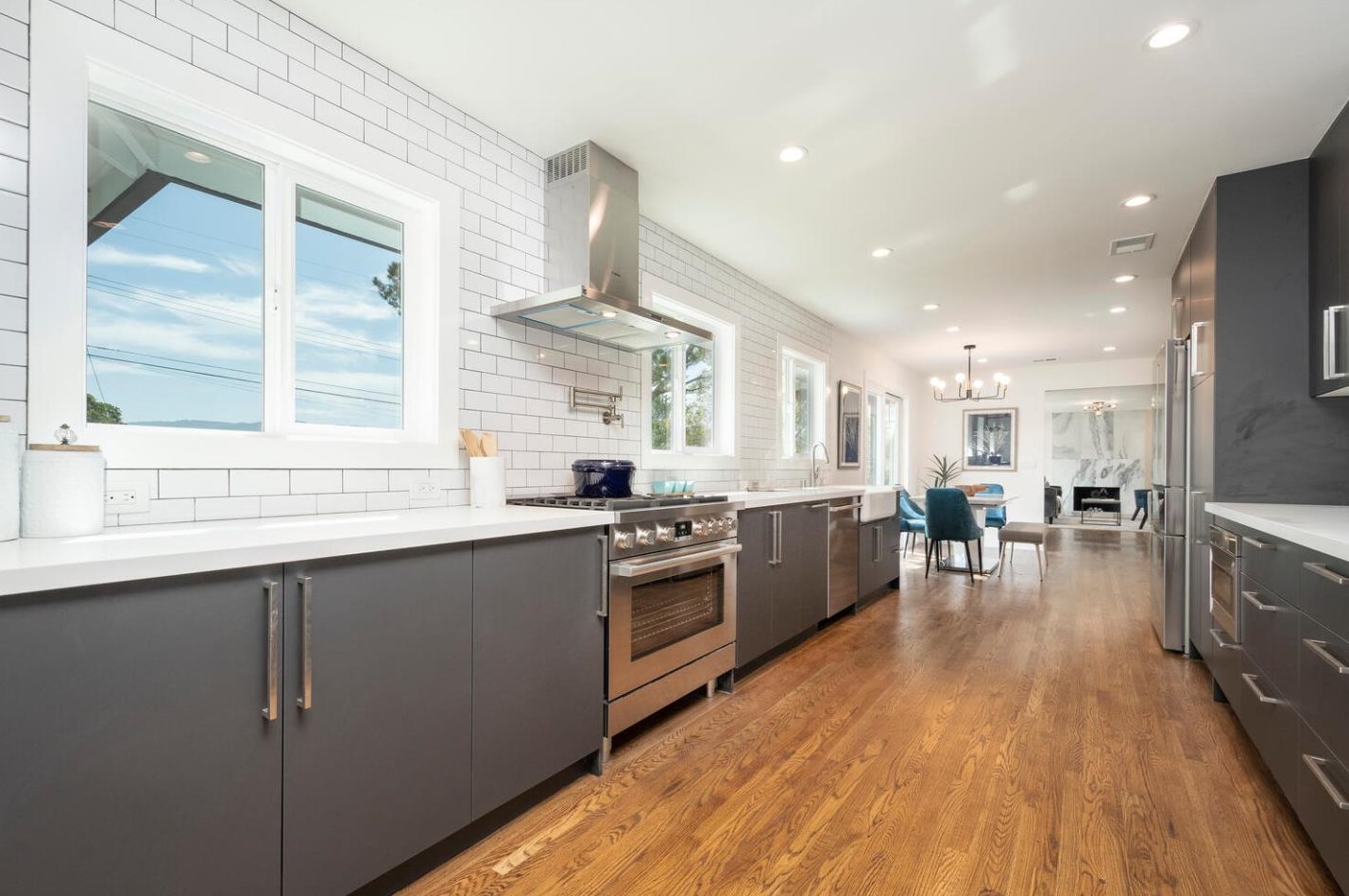 1876 Randall Rd, San Mateo CA  94402-3727 exterior