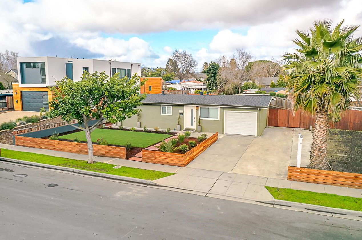 1383 Carlton Ave, Menlo Park CA  94025-1503 exterior