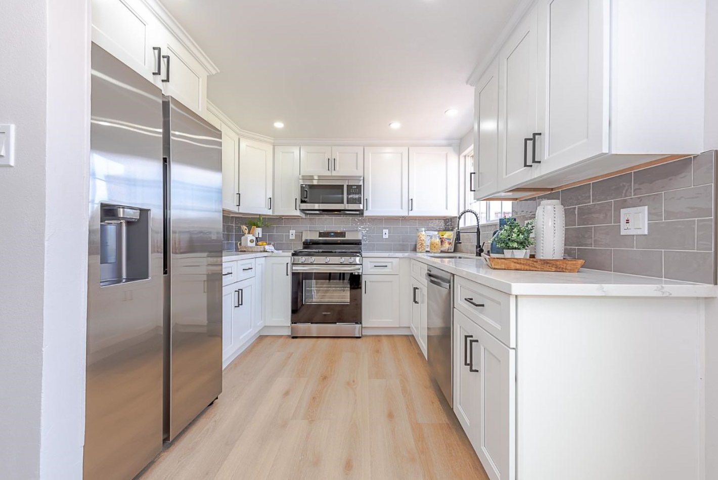 1383 Carlton Ave, Menlo Park CA  94025-1503 exterior