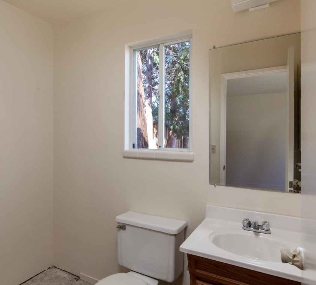 10243 Glencoe Dr, Cupertino CA  95014-1811 exterior