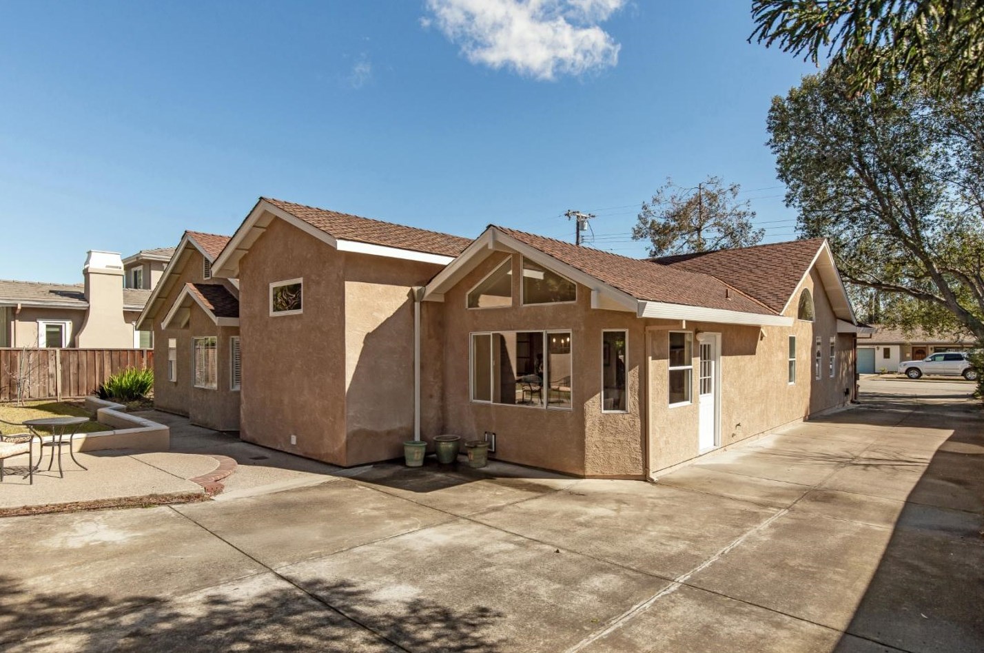 10243 Glencoe Dr, Cupertino CA  95014-1811 exterior