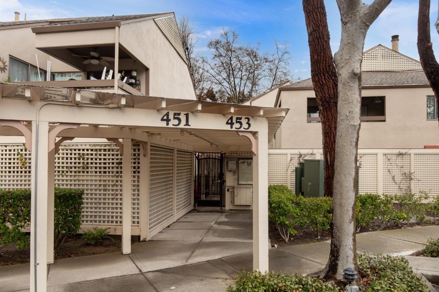453 Alberto Way, Los Gatos CA  95032-5449 exterior