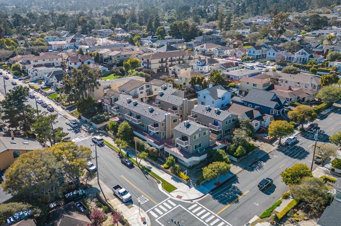 402 Watson St, Monterey CA  93940-2258 exterior