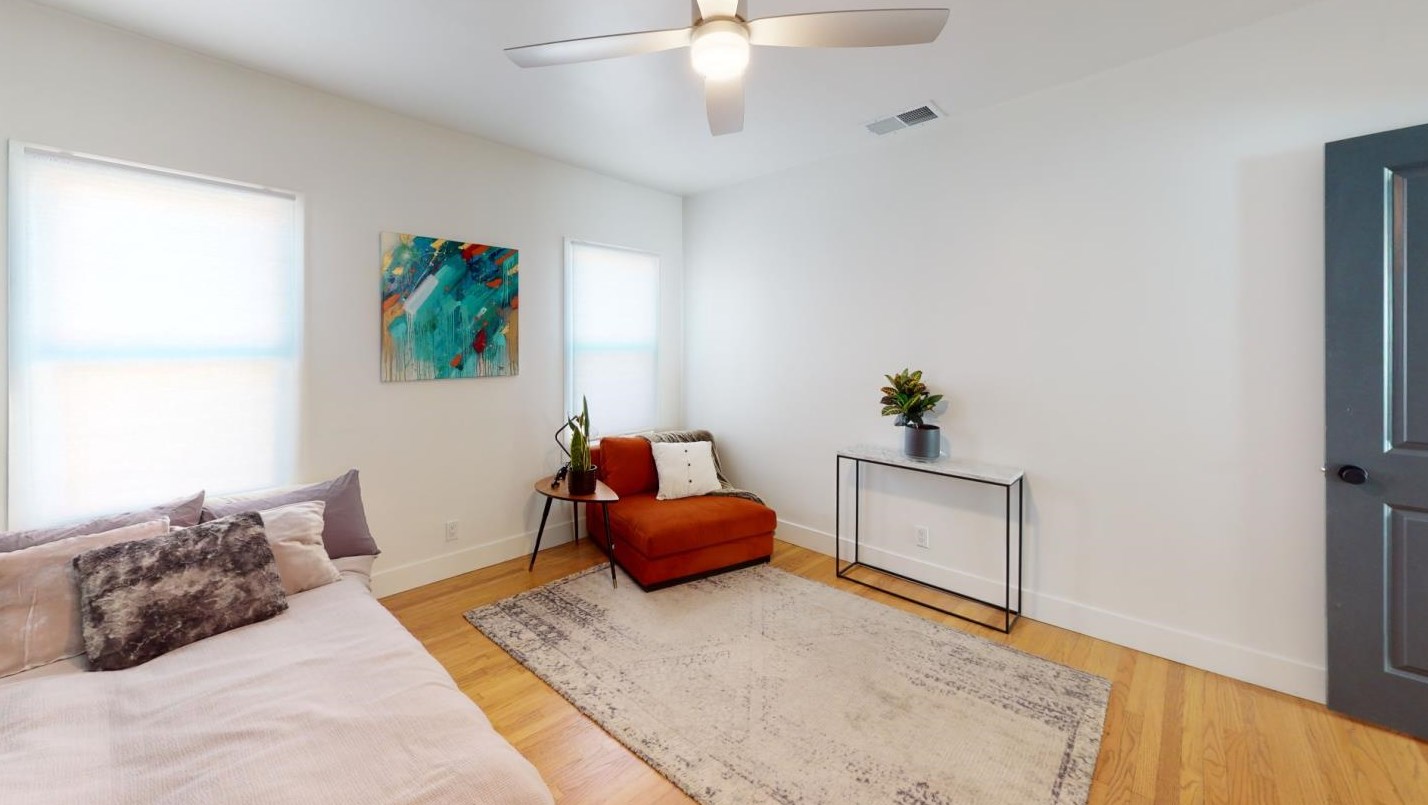 8946 La Salle Ave, Los Angeles CA  90047-3603 exterior