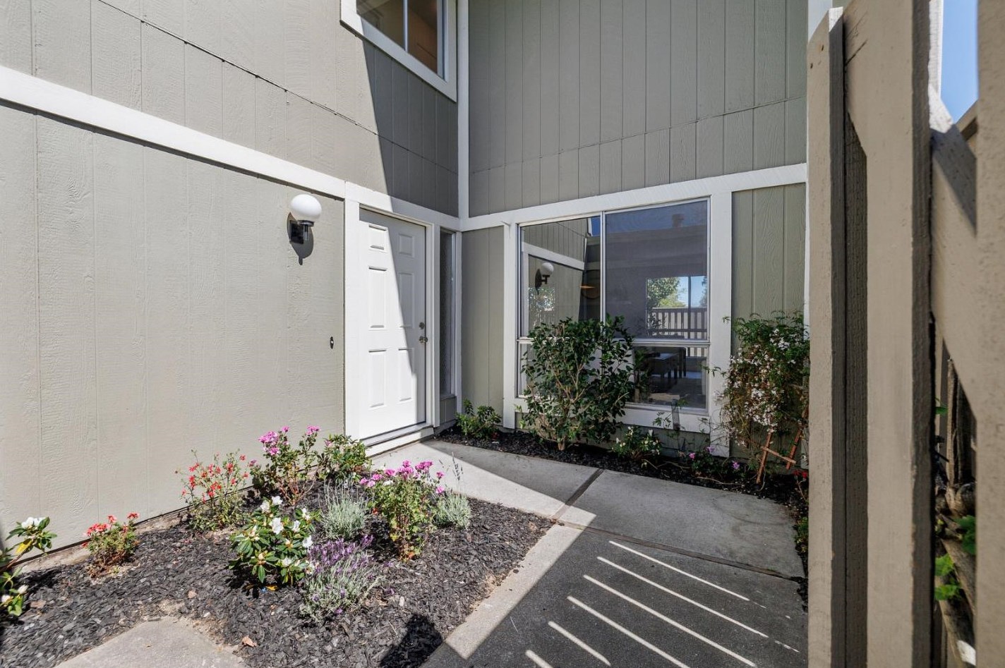 761 Orion Ln, San Mateo CA  94404-2787 exterior