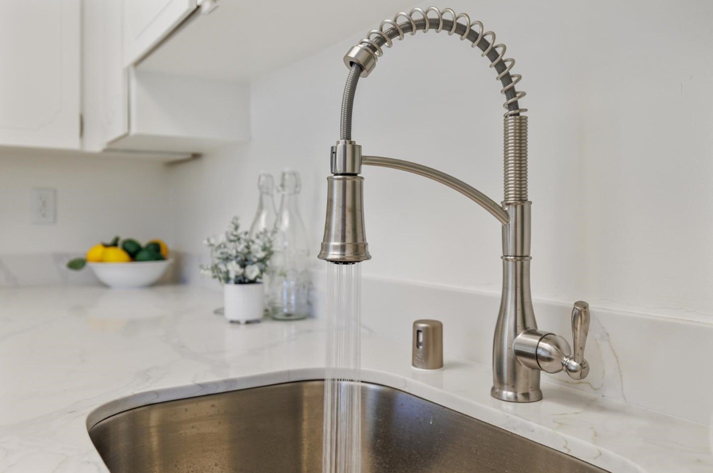 761 Orion Ln, San Mateo CA  94404-2787 exterior