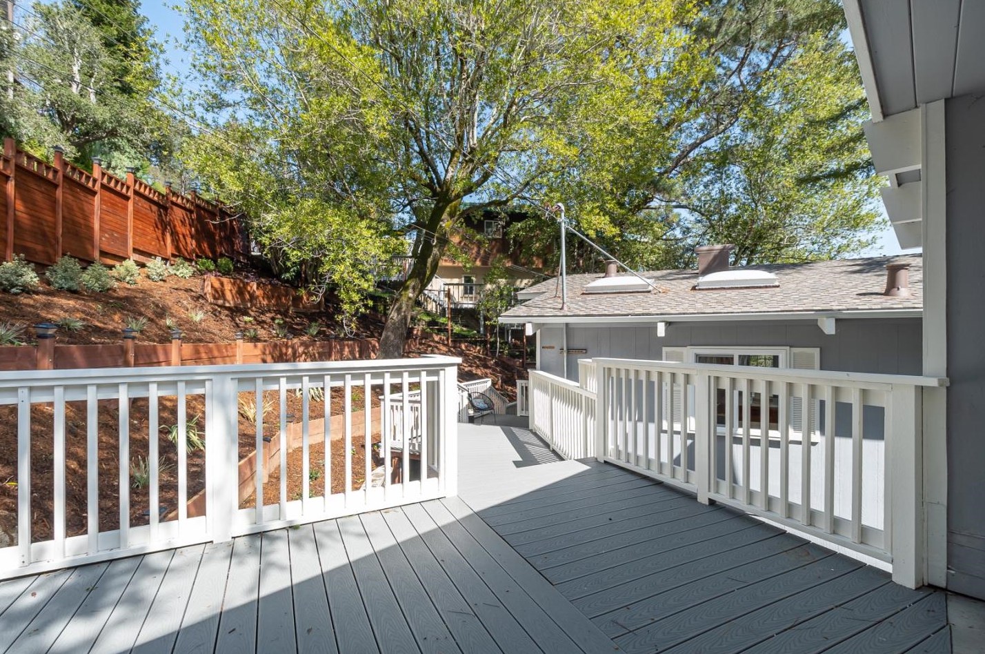 21 Hatzic Ct, Larkspur CA  94939-1905 exterior