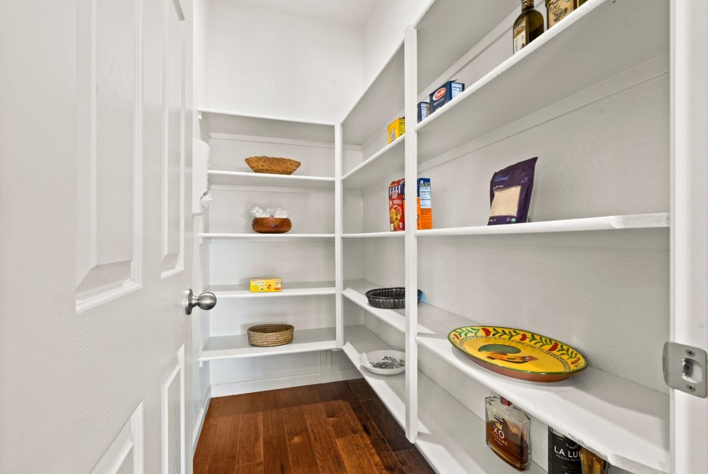 2019 Harry Lorenzo Ave, Woodland CA  95776 exterior