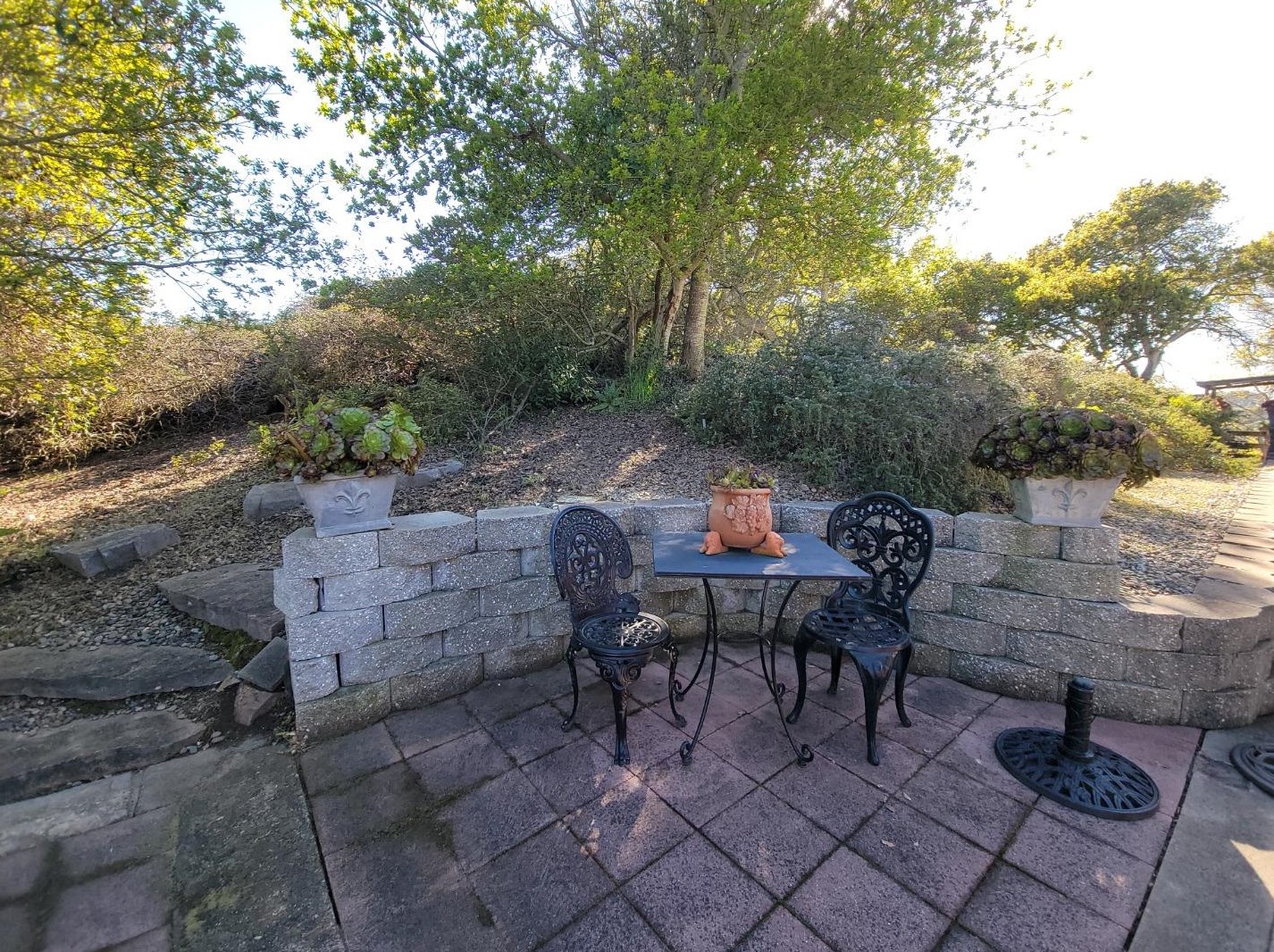 6928 Valle Pacifico Rd, Salinas CA  93907-8949 exterior