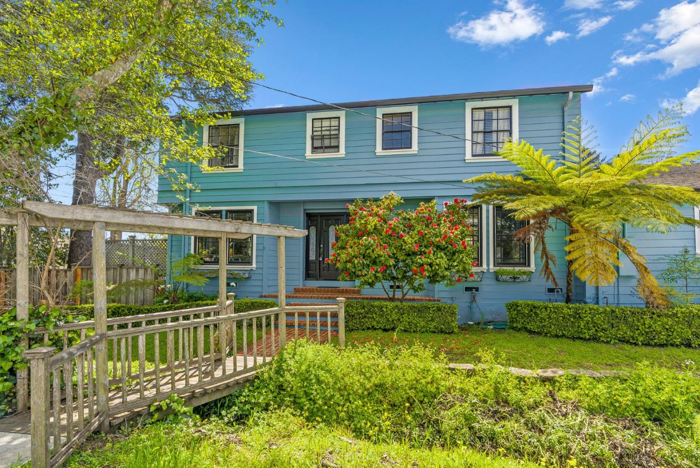 1817 Bay St, Santa Cruz, CA 95060 MLS ML81923582 Coldwell Banker