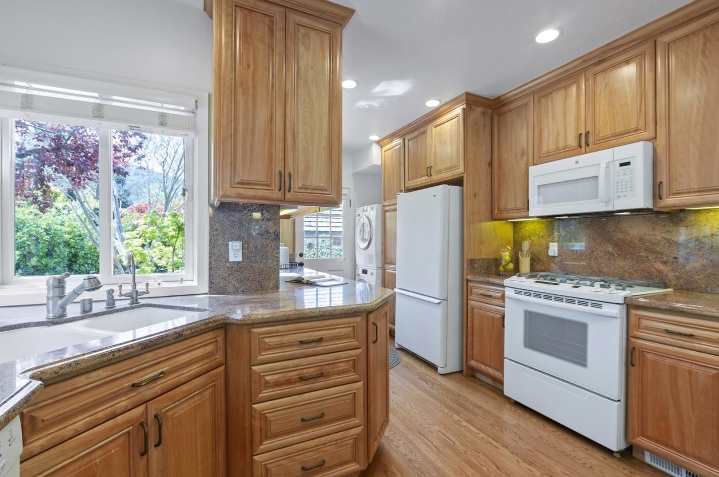 14615 Aloha Ave, Saratoga CA  95070-6003 exterior