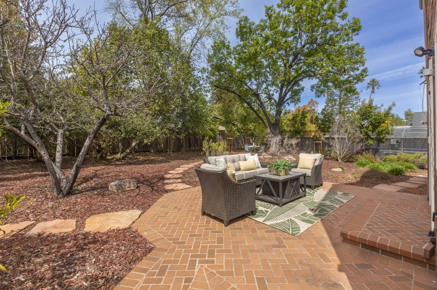 14615 Aloha Ave, Saratoga CA  95070-6003 exterior