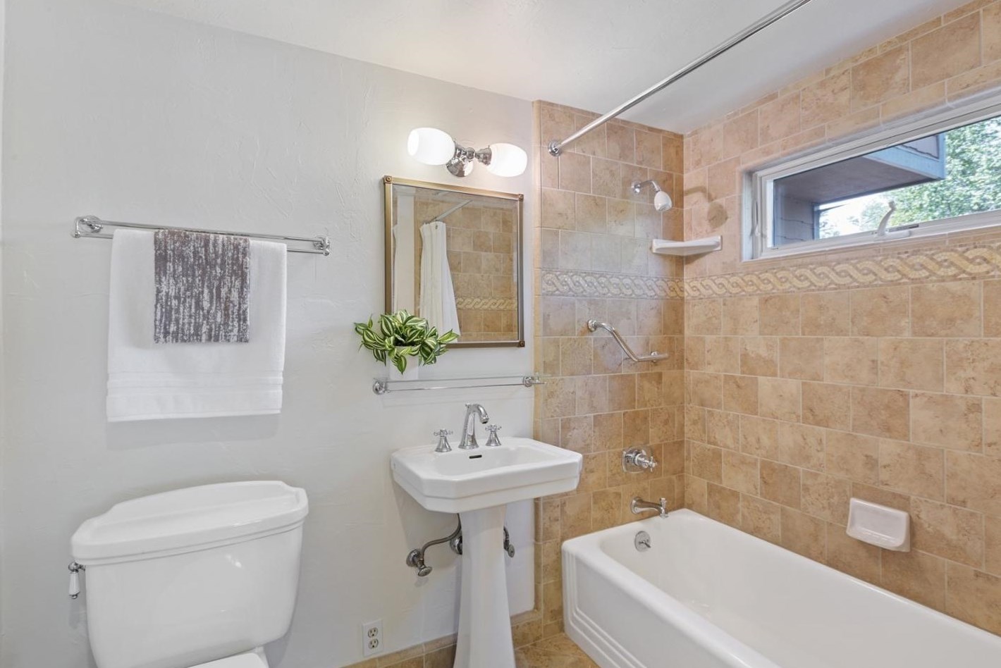 14615 Aloha Ave, Saratoga CA  95070-6003 exterior