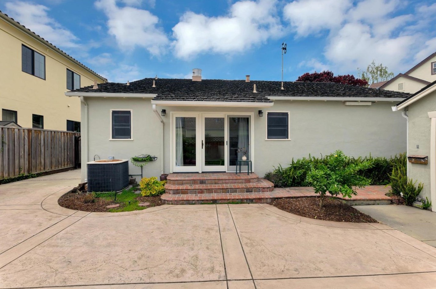 1134 Crescent Dr, San Jose CA  95125-3163 exterior