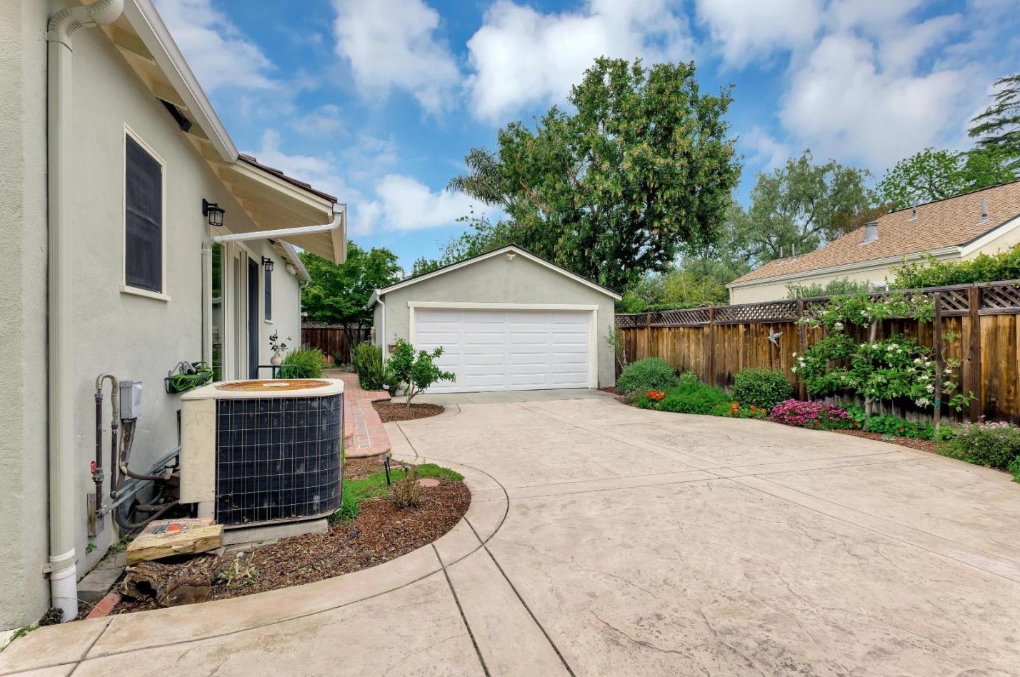 1134 Crescent Dr, San Jose CA  95125-3163 exterior