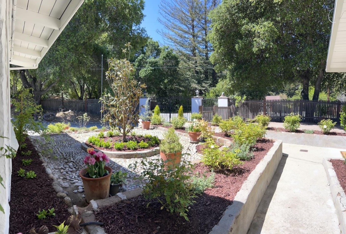 20 Village Dr, Tassajara Hot Springs, CA 93924