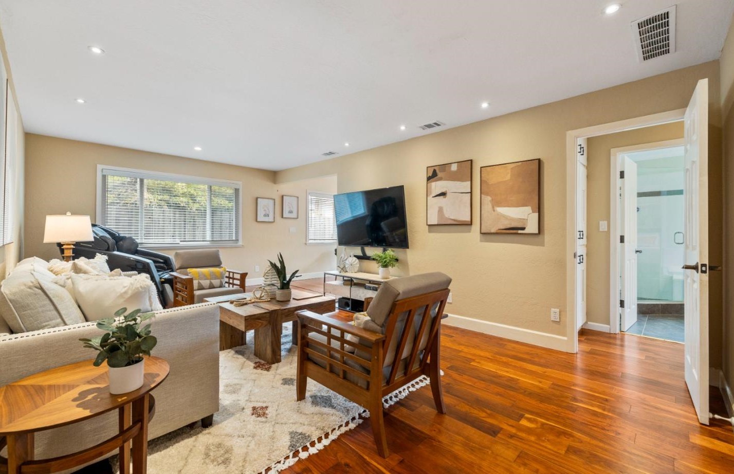 135 Liberty St, Santa Cruz CA  95060-6512 exterior