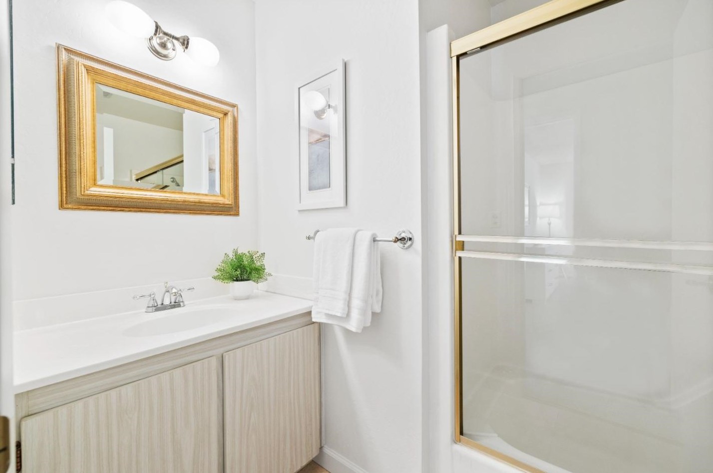 10981 Northsky Sq, Cupertino CA  95014-0538 exterior