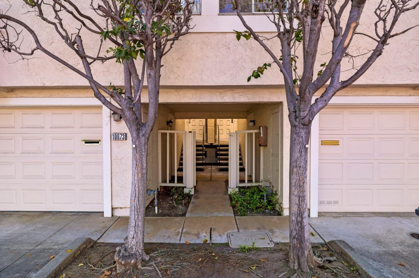 10981 Northsky Sq, Cupertino CA  95014-0538 exterior